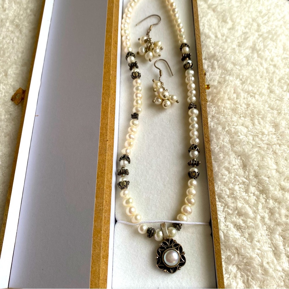 Vintage Pearl Necklace & Earrings